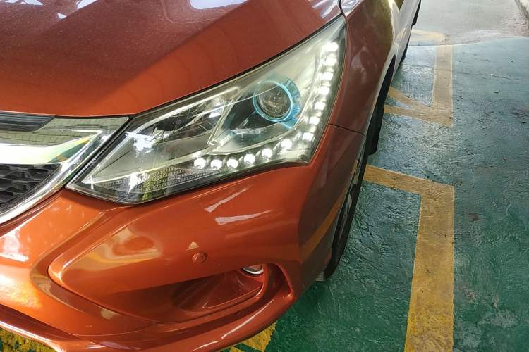 Used BYD Song 2017 Gaishe Upgrade Edition 1.5TID Automatic Elite Model
