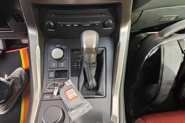 Used Lexus NX 2015 200 Front-Wheel Drive X-Trail SE Edition