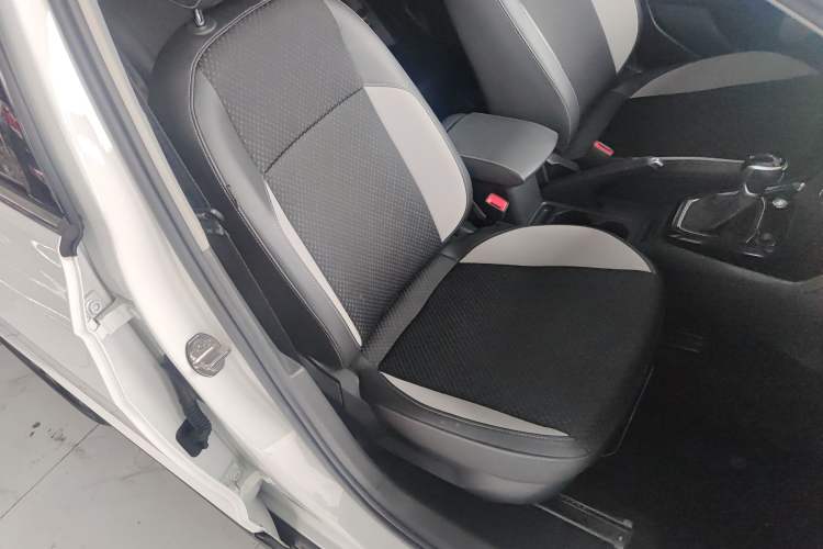 Used Volkswagen Tacqua 2021 200TSI DSG JoyConnect Edition