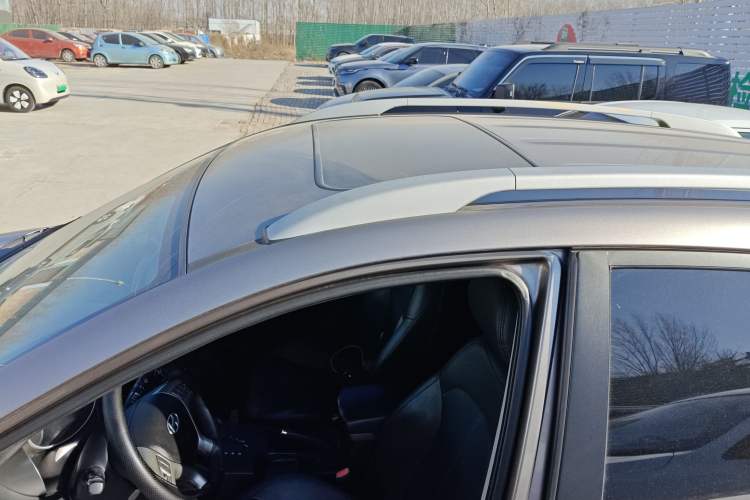 Used Hyundai ix35 2013 2.0L Automatic Two-Wheel Drive Smart GLS China IV Standard
