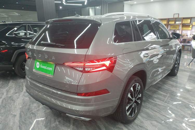 Used Skoda Kodiaq 2023 TSI330 7-Seater Two-Wheel-Drive Luxury Edition