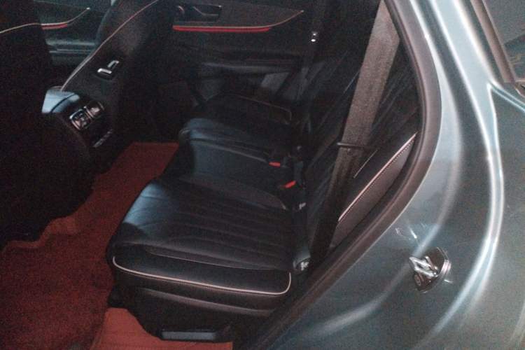 Used Chery Tiggo 9 2023 2.0T Dual-Clutch Two-Wheel Drive Luxury Edition 5 Seats
