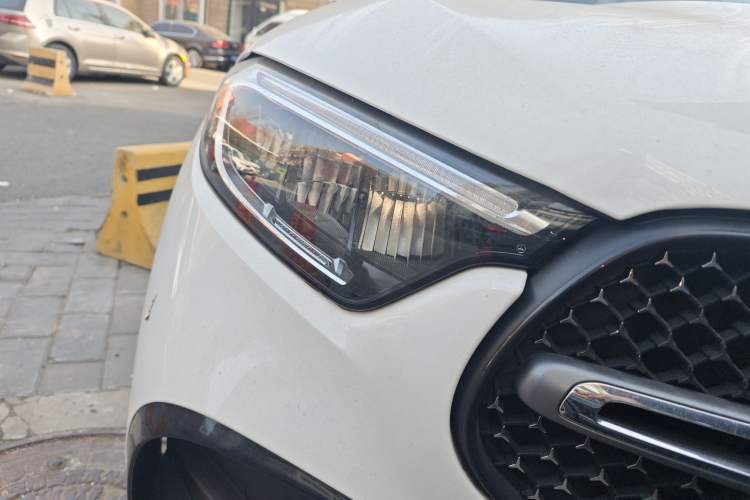 Used Mercedes-Benz GLC 2024 GLC 260 L 4MATIC Luxury Model 5 Seats