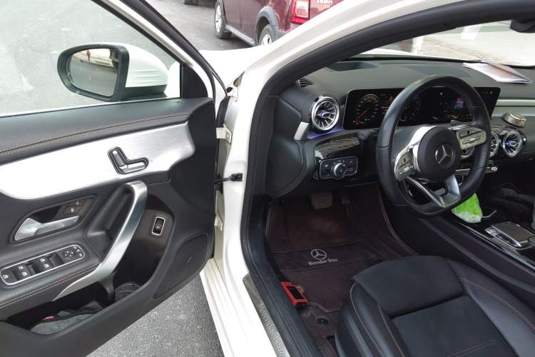 Used Mercedes-Benz A-Class 2019 A 200 L Sport Sedan First Edition Special Edition
