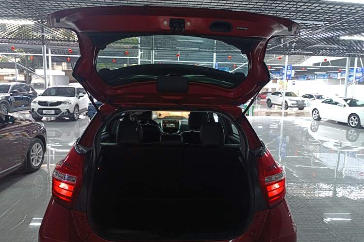 Used Toyota YARiS L Zhi Xuan 2016 Revised 1.5E CVT Charming Edition
