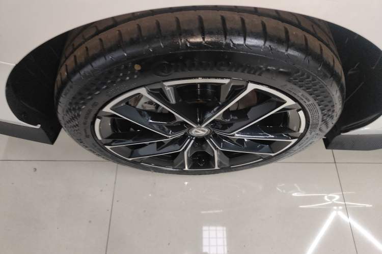 Used Changan UNI-V iDD 2024 Blue Whale Smart Electric iDD 136km Luxury Model