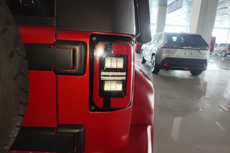 Used  BJ40 2023 2.0D Automatic Four-Wheel Drive Blade Hero Edition Pioneer Type