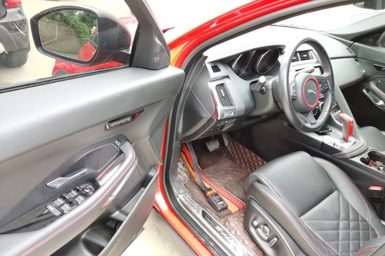 Used Jaguar E-PACE 2018 P200 First Edition Limited Edition China V Standard
