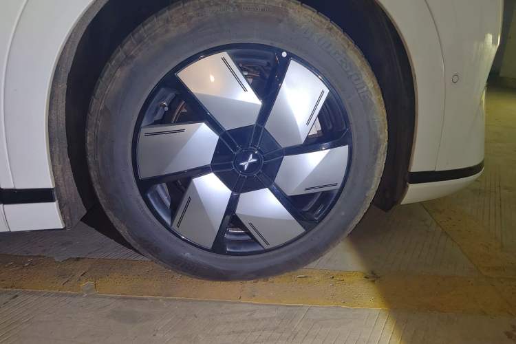 Used XPeng X9 2024 702 Ultra-Long Range Pro