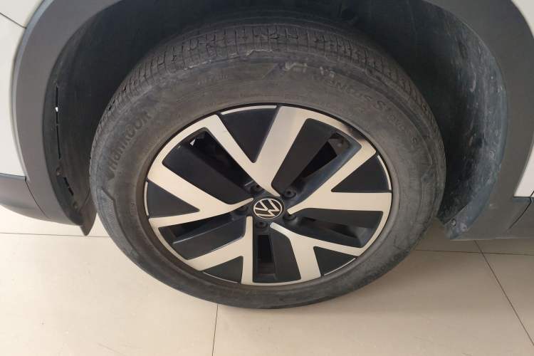 Used Volkswagen Tayron 2023 300TSI Two-Wheel-Drive Luxury Plus Advanced Edition
