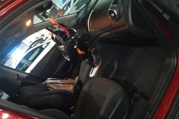 Used Chevrolet Trax 2016 1.4T Automatic Two-Wheel Drive Comfort Version with Sunroof