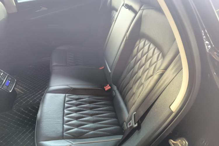 Used Volkswagen Passat 2021 330TSI Luxury Edition
