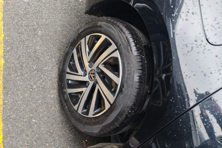 Used Volkswagen Lavida 2023 300TSI DSG Full-Comfort Edition
