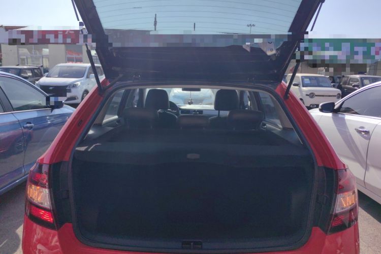 Used Skoda Rapid Spaceback 2014 1.6L Automatic Enjoyment Edition
