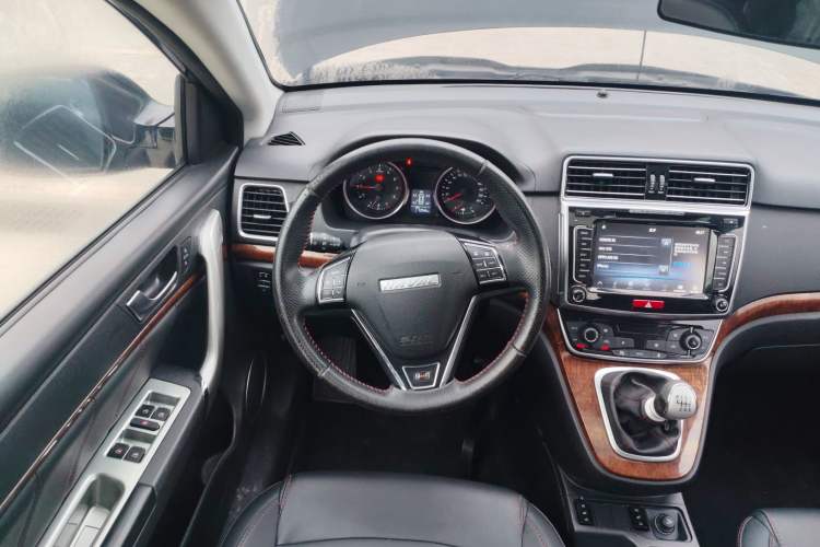 Used Haval H6 2017 Red-Label Sport Edition 1.5T Manual Two-Wheel Drive Elite Model
