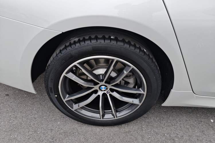 Used BMW 5 Series 2022 Second Facelift 525Li M Sport Package