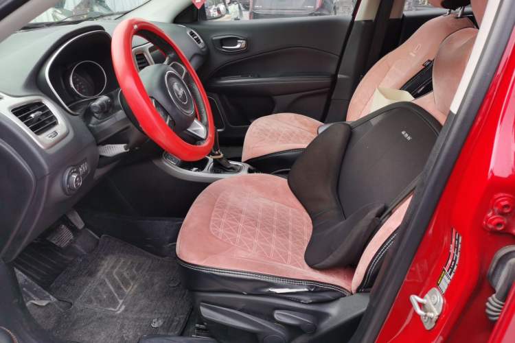 Used  Compass 2017 200T Automatic Family Edition
