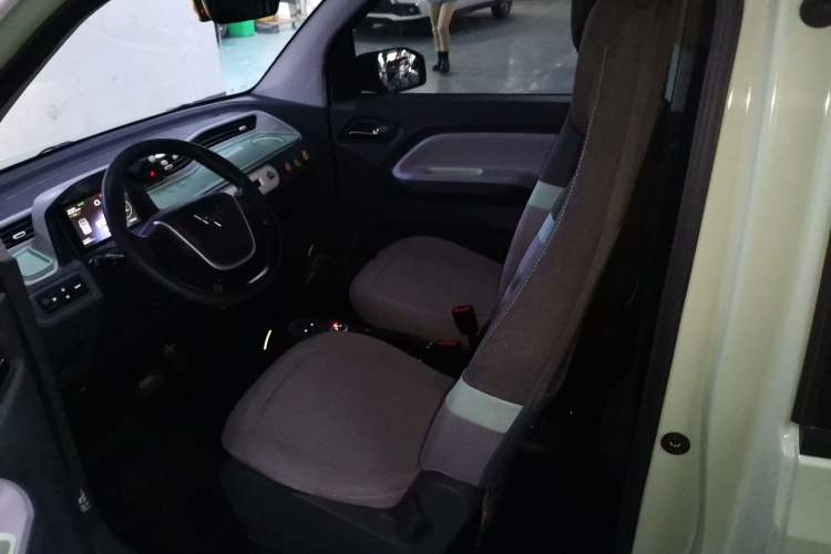 Used Wuling Hongguang MINIEV 2022 Macaron Premium Model – Lithium Iron Phosphate
