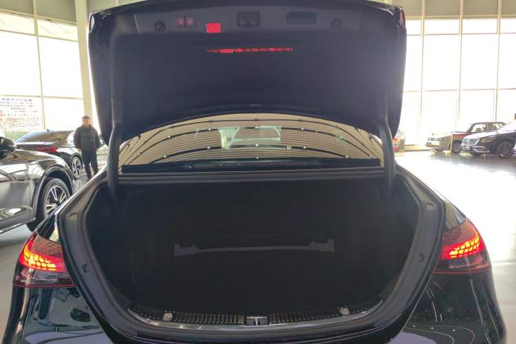 Used Mercedes-Benz E-Class 2021 E 300 L Sporty and Stylish Model
