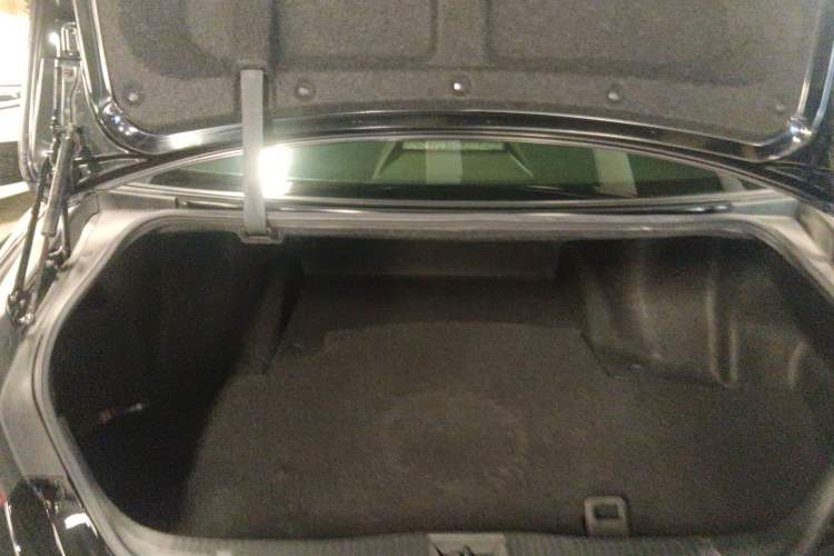 Used Toyota Crown 2015 2.0T Fashion Edition
