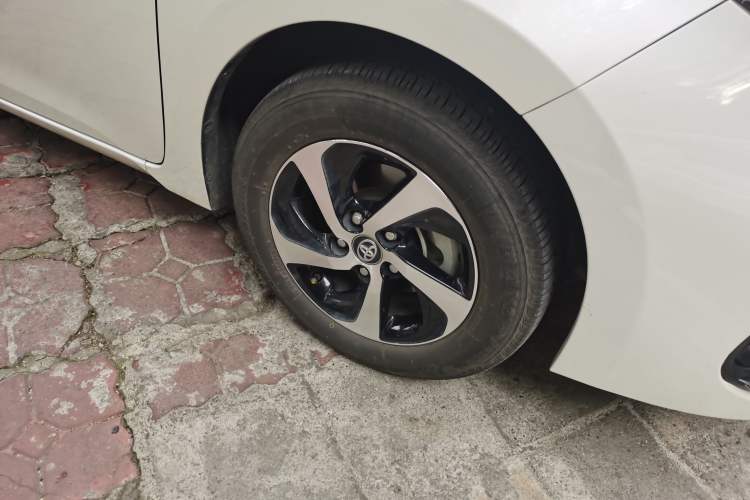 Used Toyota Levin 2017 Revised Version 185T CVT New Sharp Edition China V Standard
