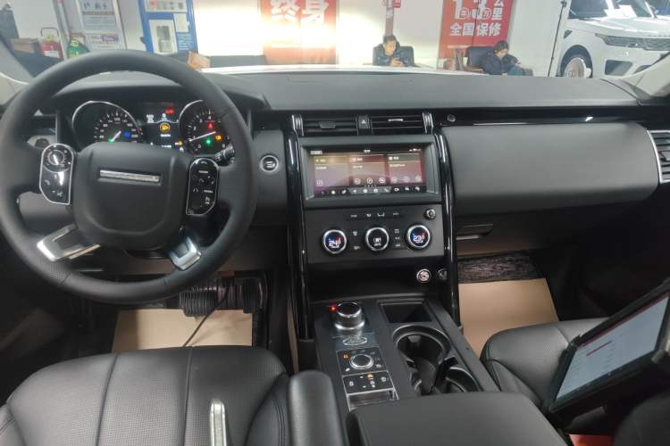 Used Land Rover Discovery 2019 3.0 SC V6 SE
