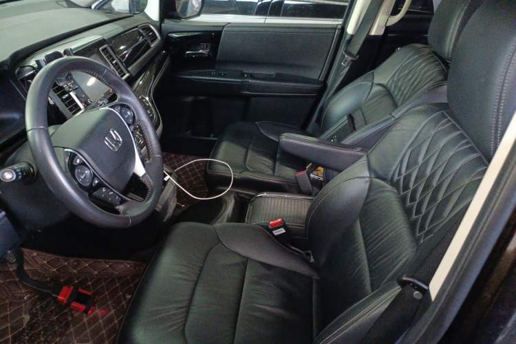 Used Honda Elysion 2019 2.0L Hybrid Luxury Edition
