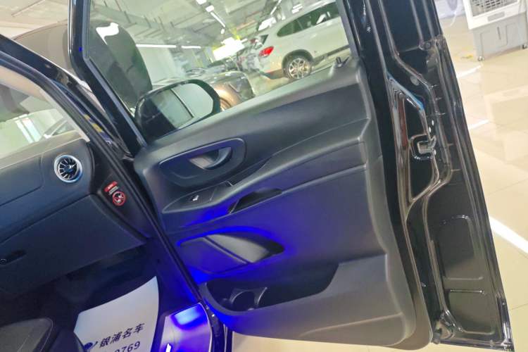 Used Mercedes-Benz Vito 2021 2.0T Elite Version 7 Seats