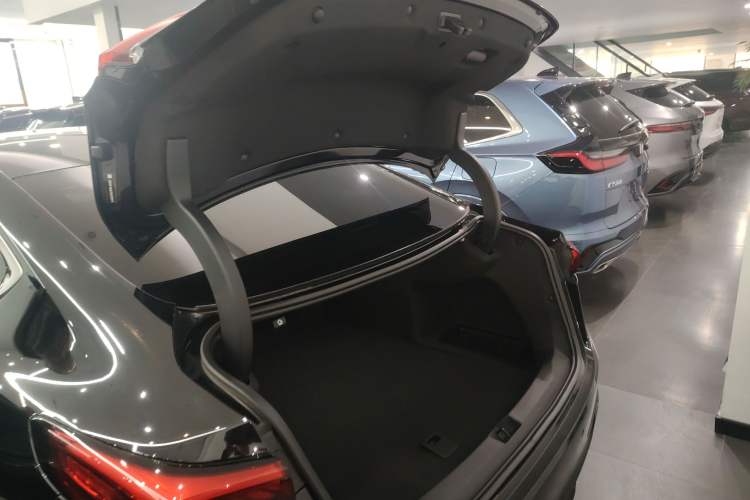 Used Buick LaCrosse 2023 28T Prestige Edition
