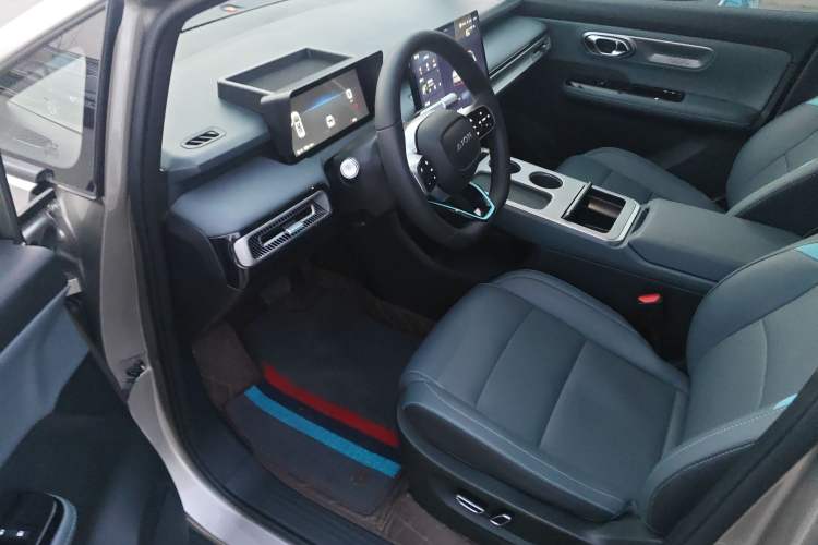 Used AION Y 2023 Younger Star Edition
