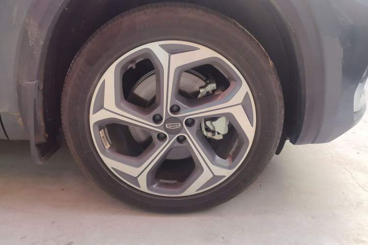 Used Geely Auto Monjaro L 2024 2.0TD High-Power Automatic Two-Wheel Drive Yunqi Version
