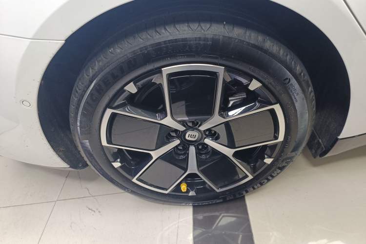 Used  SU7 2024 Rear-Drive Ultra-Long Range Advanced Pro-Level Intelligent Driving Version