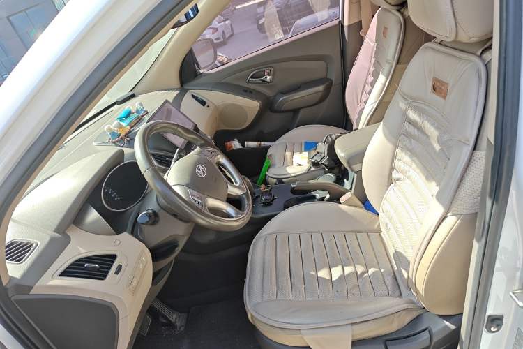 Used Hyundai ix35 2015 2.0L Automatic 2WD Smart Type China IV
