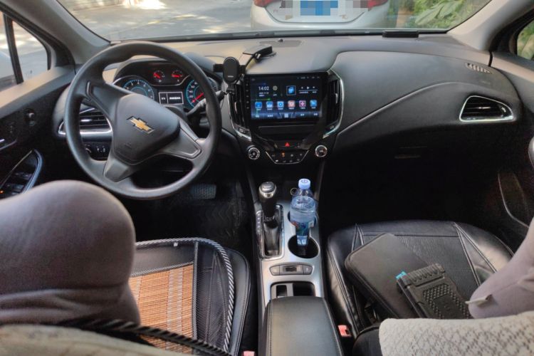 Used Chevrolet Cruze 2017 1.5L Automatic Pioneer Sunroof Edition
