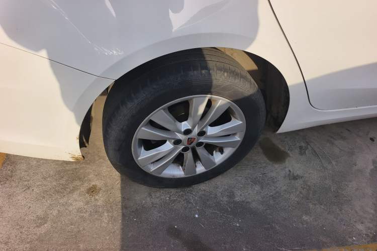 Used Roewe 360 2016 1.5L Automatic Smart Screen Version
