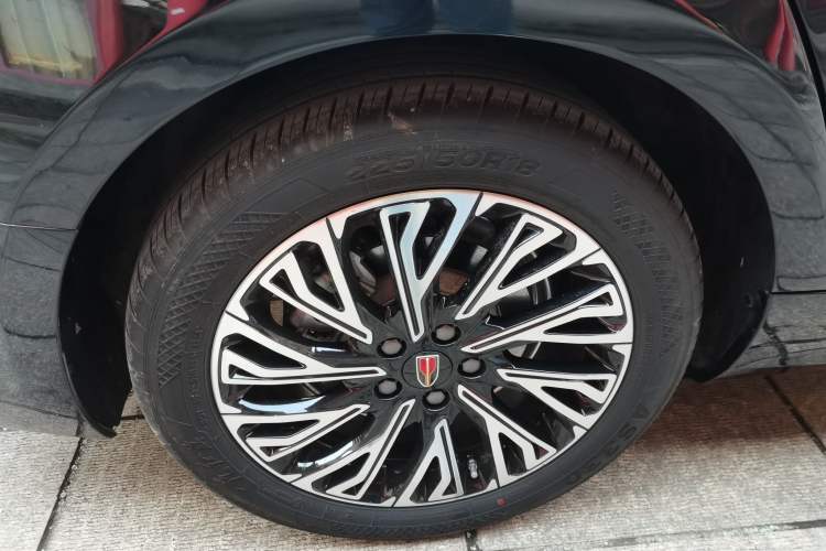 Used Hongqi H5 2024 2.0T Automatic Smart Connect Flagship Edition