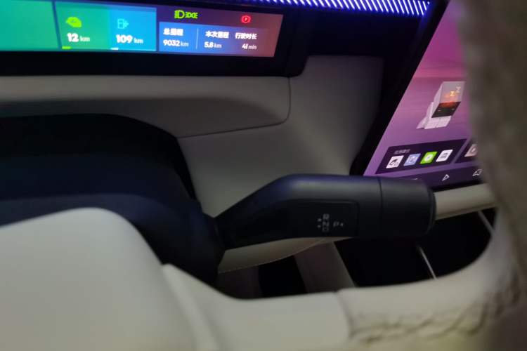 Used Lynk & Co 900 2025 2.0T Ultra