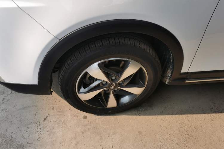 Used  Refine S3 2018 Custom Edition 1.5L Manual Luxury Smart Model
