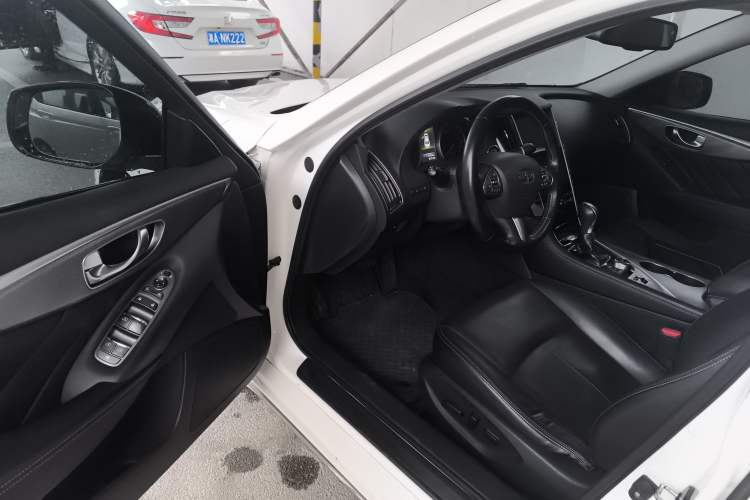 Used Infiniti Q50L 2016 2.0T Ambition Edition