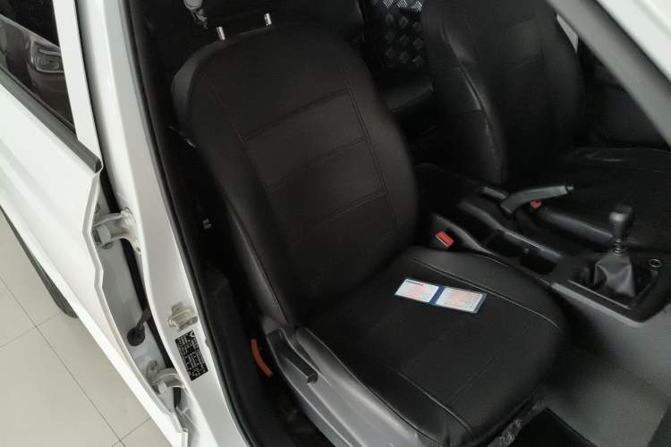 Used Wuling Hongguang PLUS 2020 1.5L Manual Standard Edition 5 Seats
