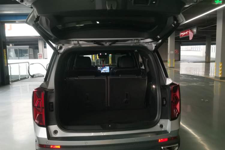 Used GAC Trumpchi GS8 2022 Linghang Series 2.0 TGDI Two-Wheel Drive Luxury Smart Connectivity Version (6 Seats)
