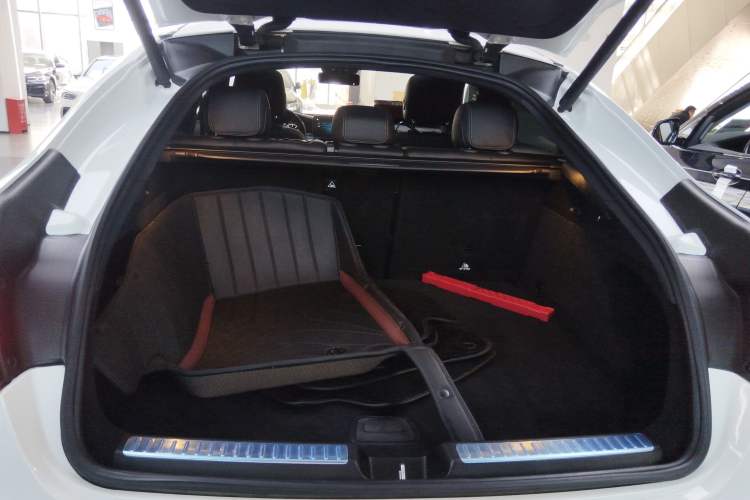 Used Mercedes-Benz GLC Coupe 2020 GLC 300 4MATIC Coupe SUV
