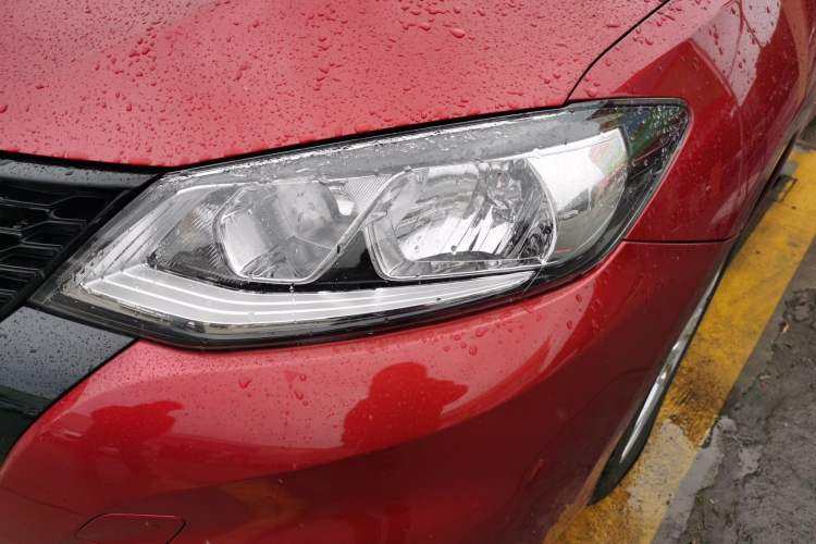 Used Nissan Tiida 2016 1.6L CVT Cool Dynamic Edition