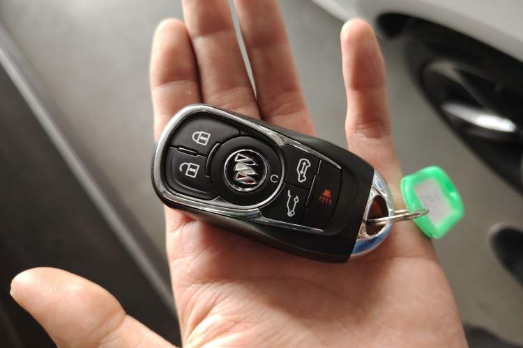 Used Buick GL8 2022 Land Executive Class 652T Prestige Model
