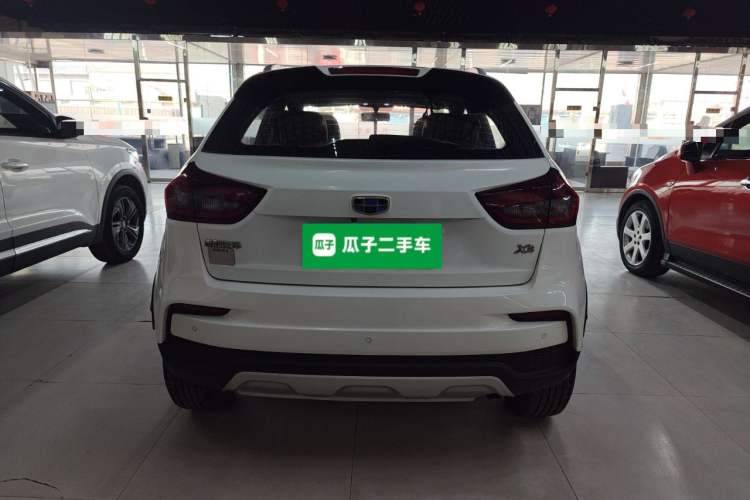 Used Geely Auto Vision X3 2019 Upgraded Model 1.5L Manual Elite Version