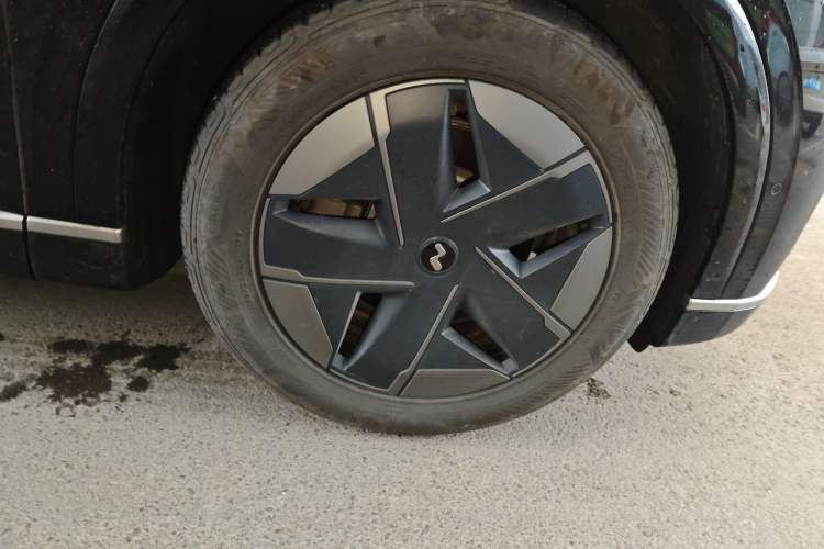 Used ONVO Luxeed L90 2025 Model—Pro Seven-Seater Version