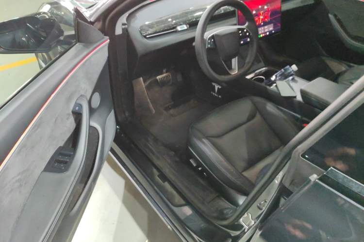 Used Tesla Model 3 2023 Long-Range All-Wheel-Drive Version
