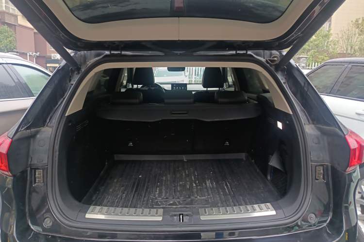 Used Wey VV6 2018 2.0T Two-Wheel Drive Flagship Version China V Standard