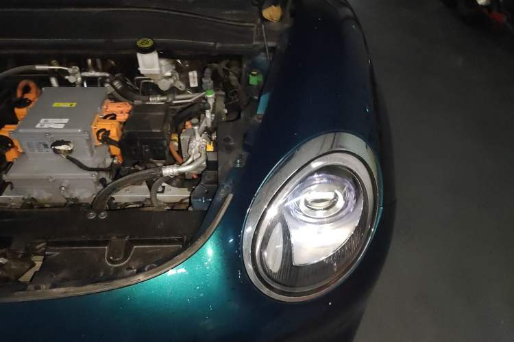 Used ORA Good Cat 2023 401 km Standard Range Luxury Version Lithium Iron Phosphate
