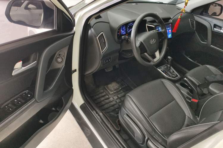 Used Hyundai ix25 2015 1.6L Automatic Two-Wheel Drive Smart GLS Trim
